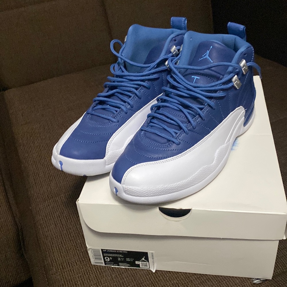 Air Jordan 12